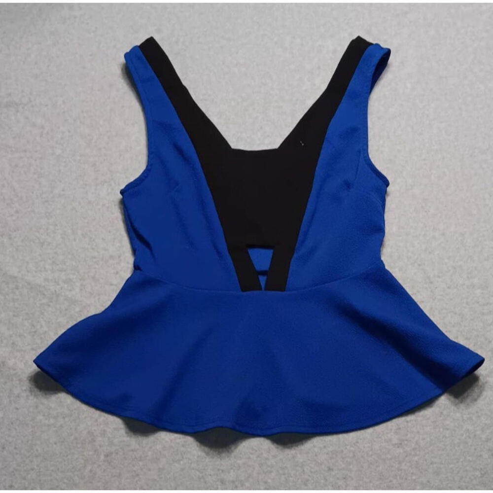 Charlotte Russe Sleeveless Cropped Flare Blouse Womens Size Small Blue Keyhole